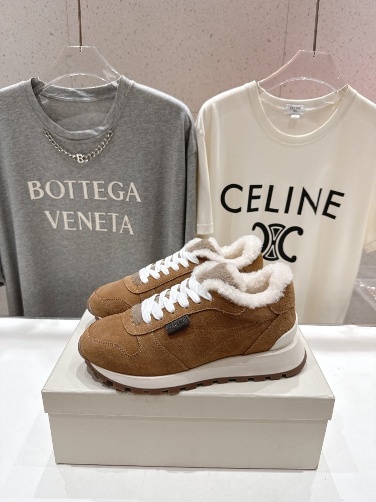 Sneakers on fur winter women's