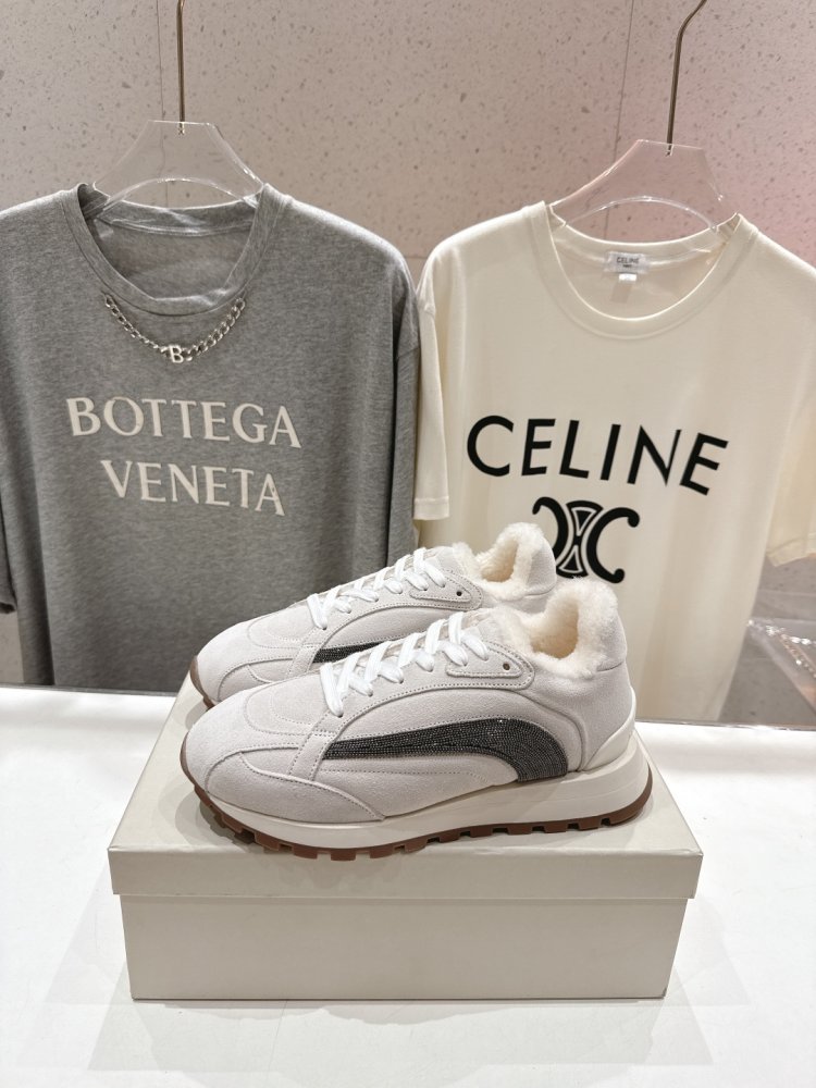 Кросівки на хутрі зимові жіночі