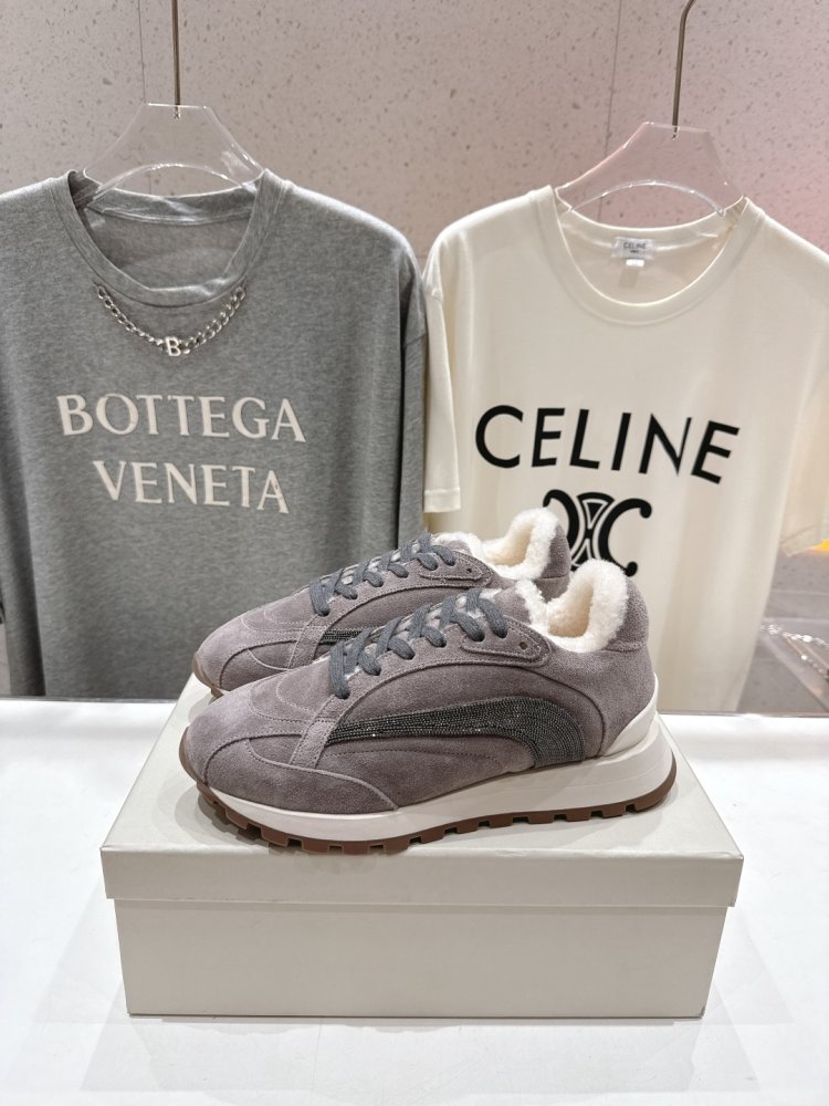 Кросівки на хутрі зимові жіночі