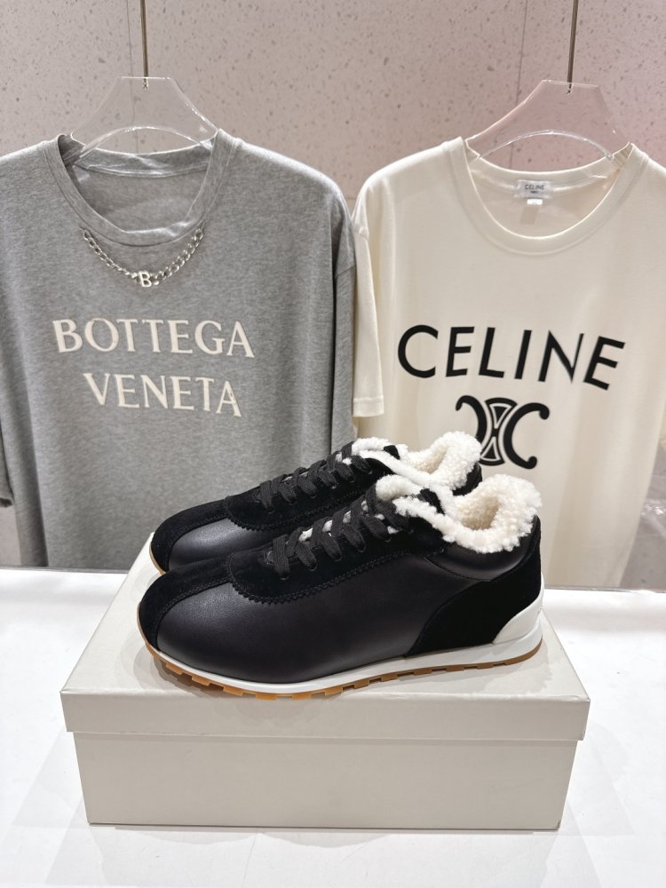 Кросівки на хутрі зимові жіночі