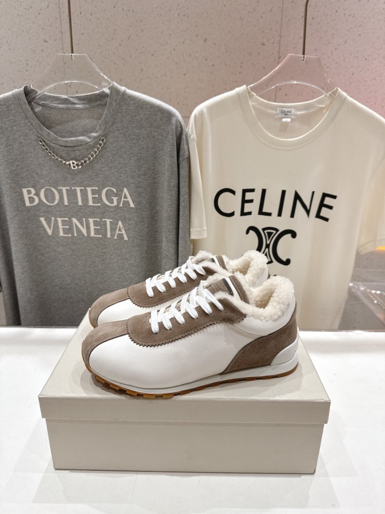 Кросівки на хутрі зимові жіночі