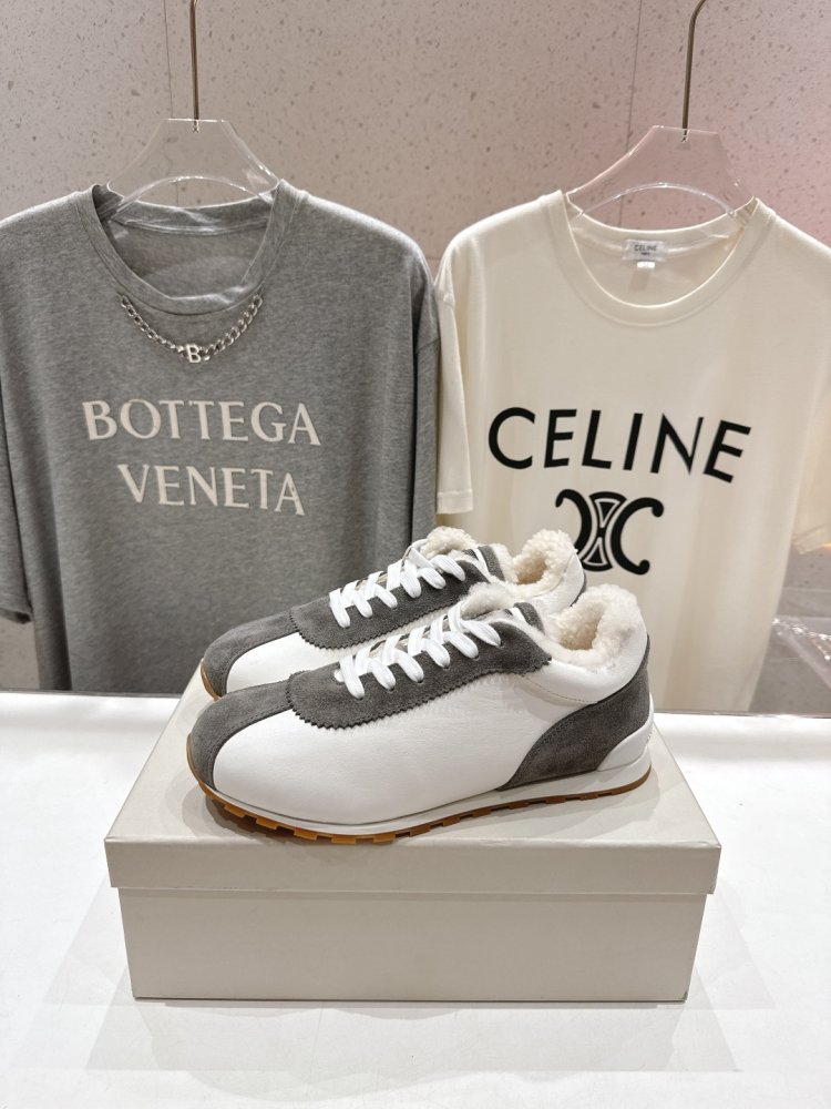 Кросівки на хутрі зимові жіночі