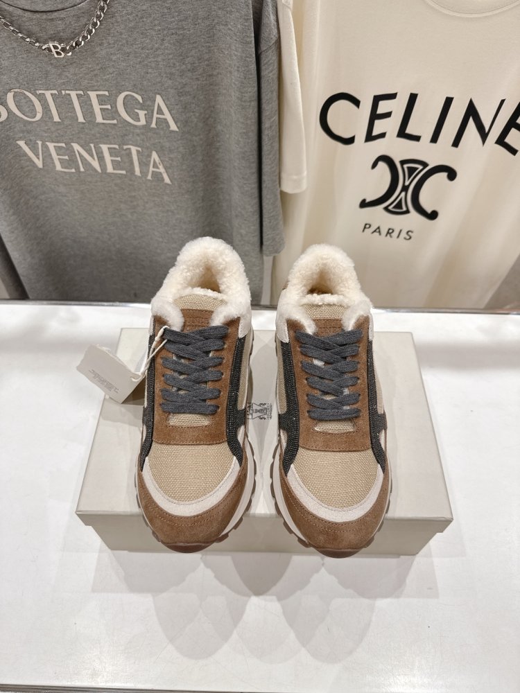 Кросівки на хутрі зимові жіночі фото 2