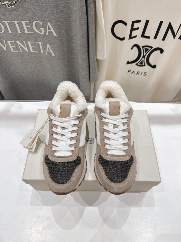 Кросівки на хутрі зимові жіночі фото 2