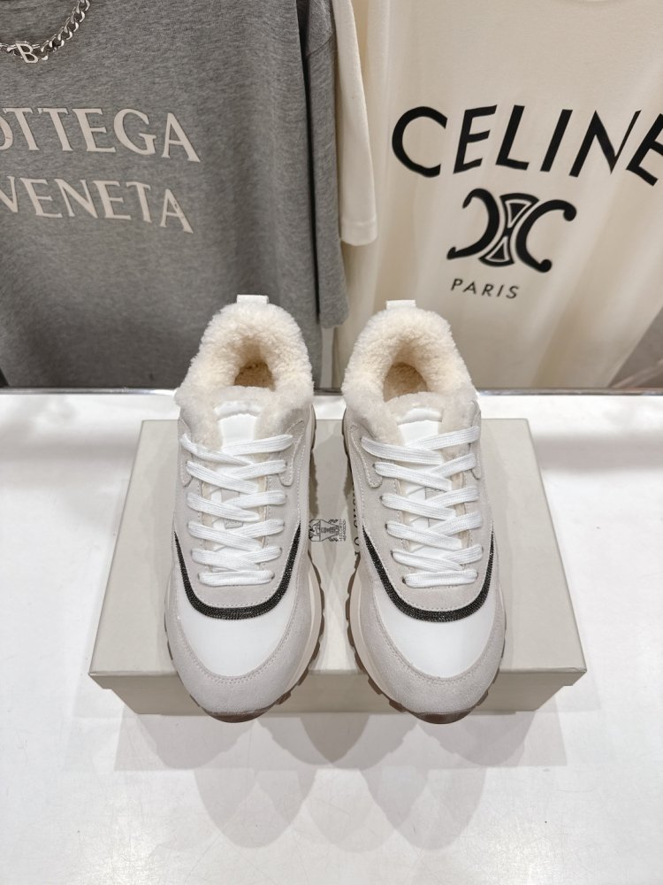 Кросівки на хутрі зимові жіночі фото 2