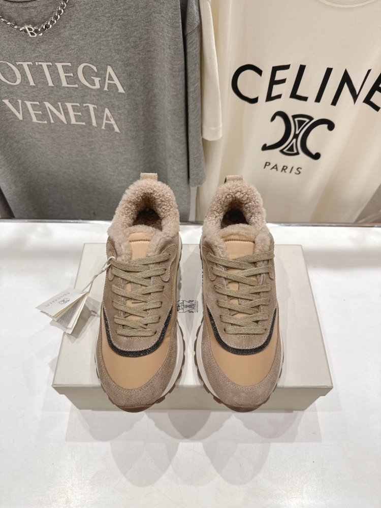 Кросівки на хутрі зимові жіночі фото 2