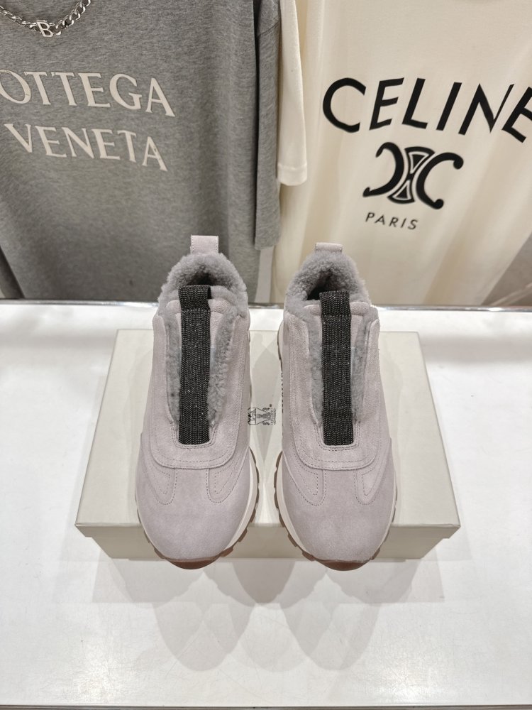 Sneakers on fur winter women's фото 2