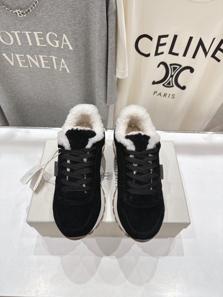 Кросівки на хутрі зимові жіночі фото 2