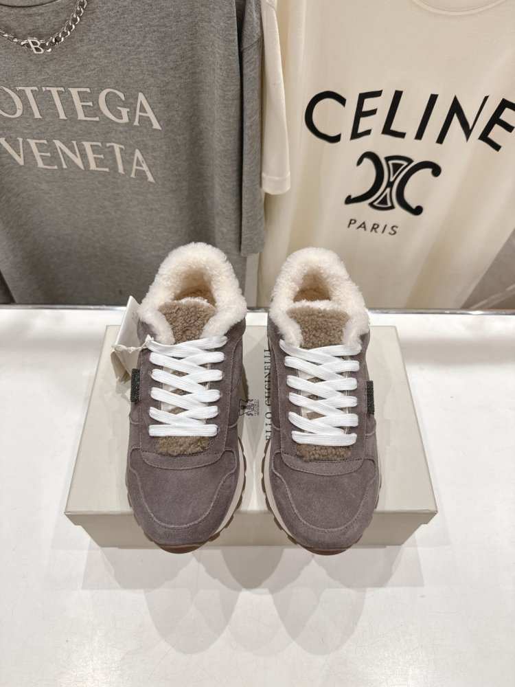 Кросівки на хутрі зимові жіночі фото 2