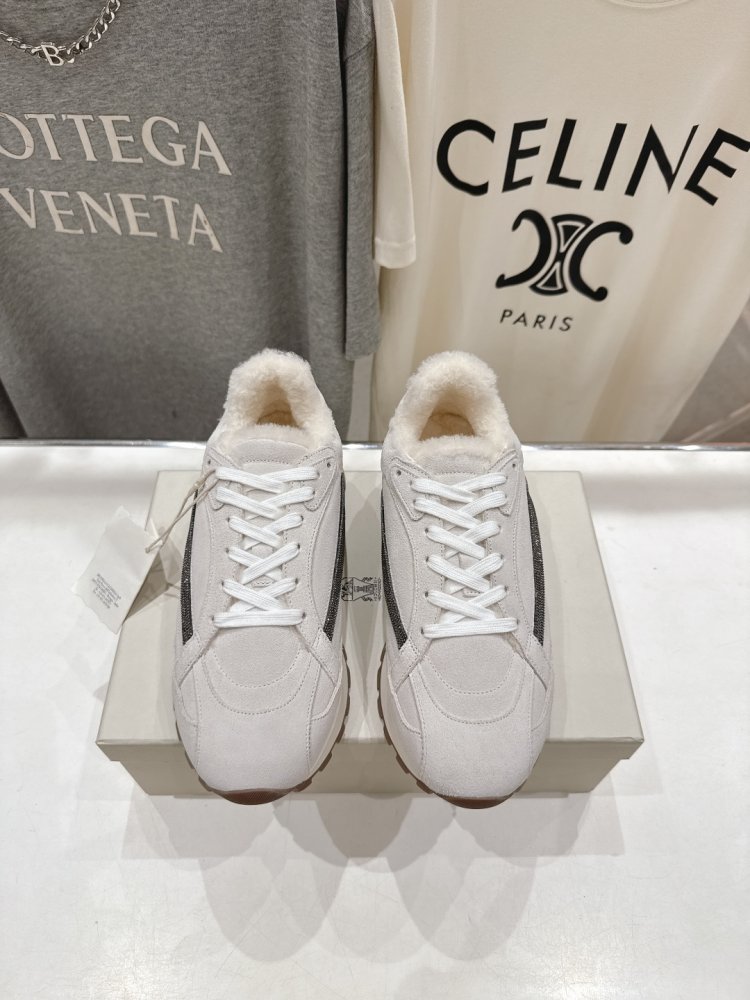 Кросівки на хутрі зимові жіночі фото 2