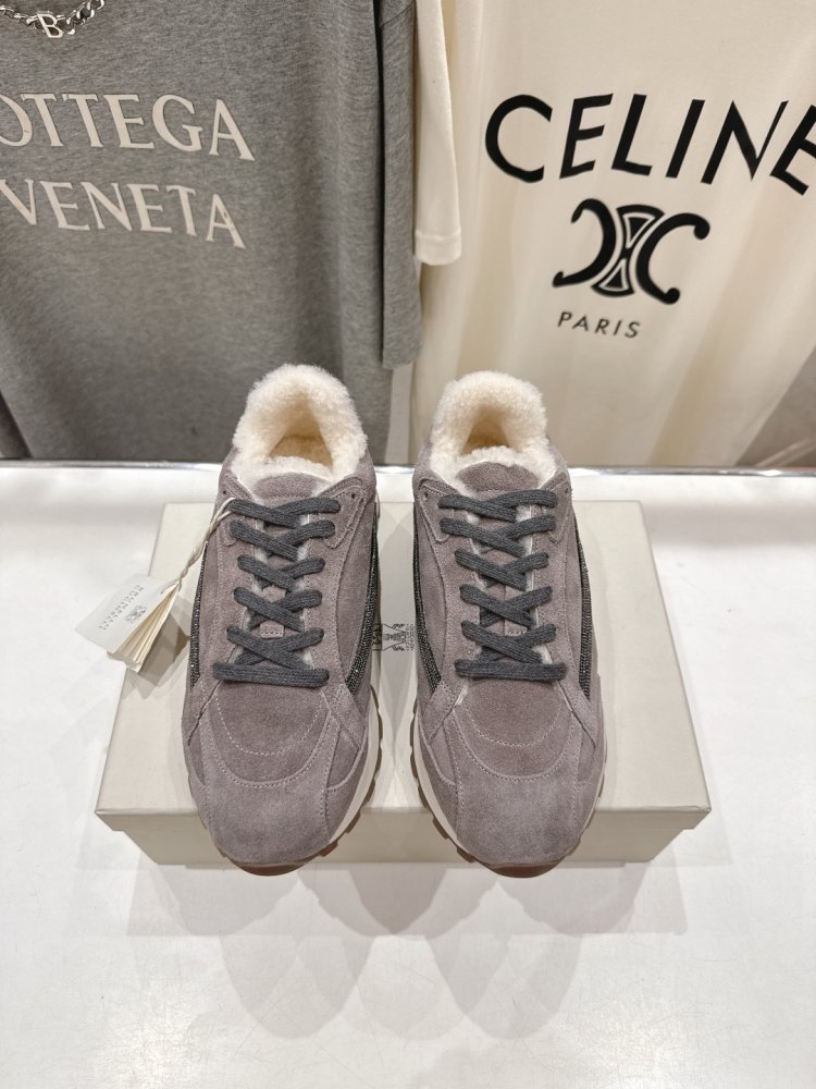 Кросівки на хутрі зимові жіночі фото 2