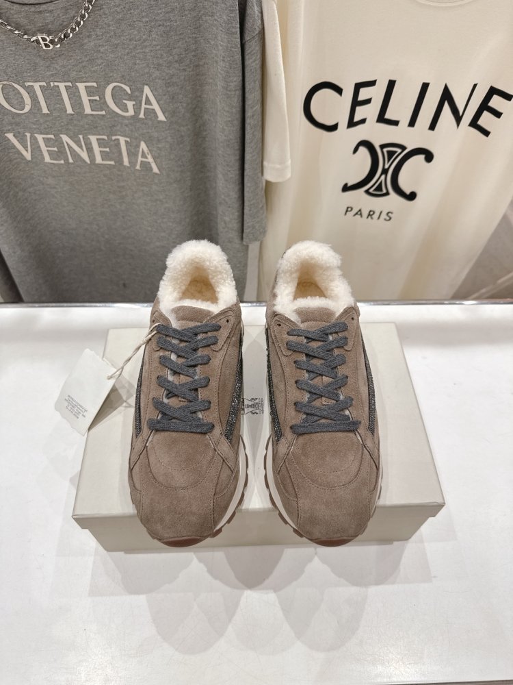 Кросівки на хутрі зимові жіночі фото 2