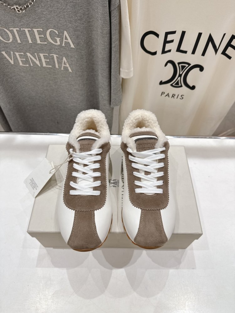 Кросівки на хутрі зимові жіночі фото 2