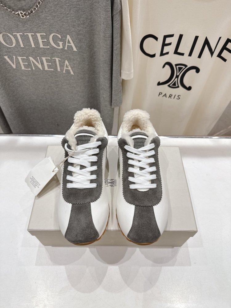 Кросівки на хутрі зимові жіночі фото 2