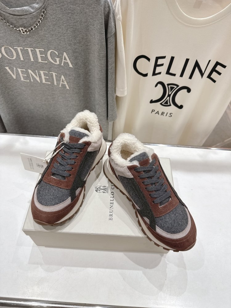 Кросівки на хутрі зимові жіночі фото 3