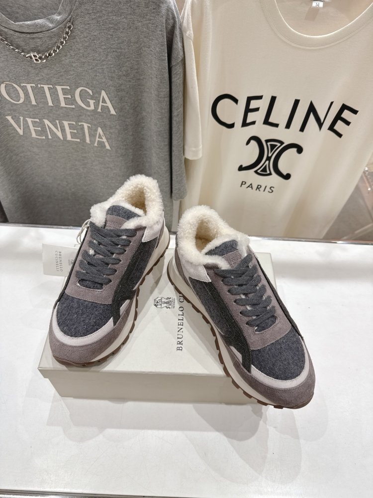 Кросівки на хутрі зимові жіночі фото 3