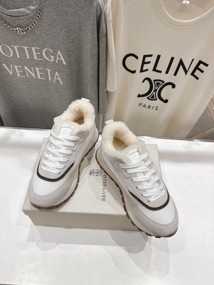 Кросівки на хутрі зимові жіночі фото 3