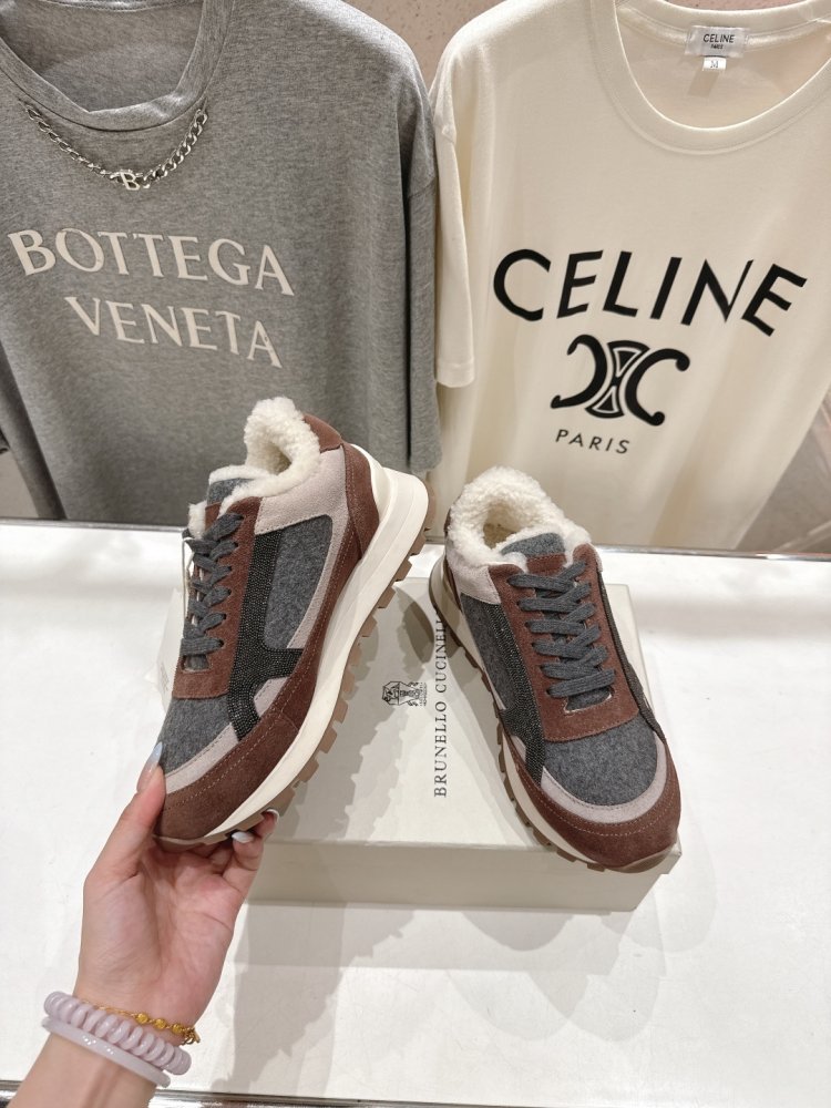 Кросівки на хутрі зимові жіночі фото 4