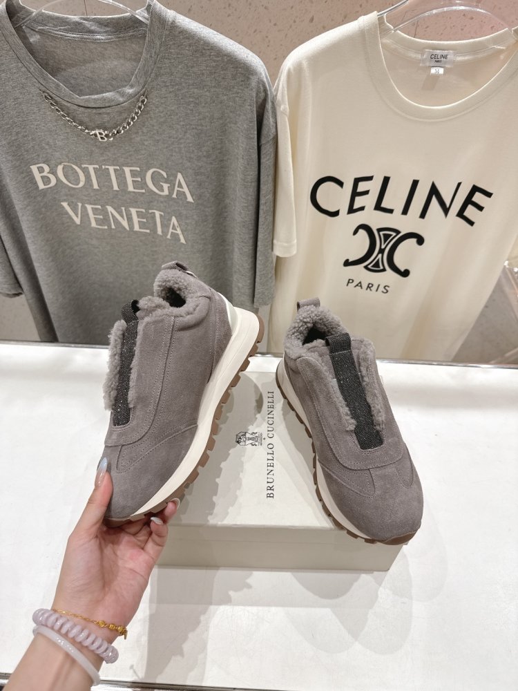 Кросівки на хутрі зимові жіночі фото 4