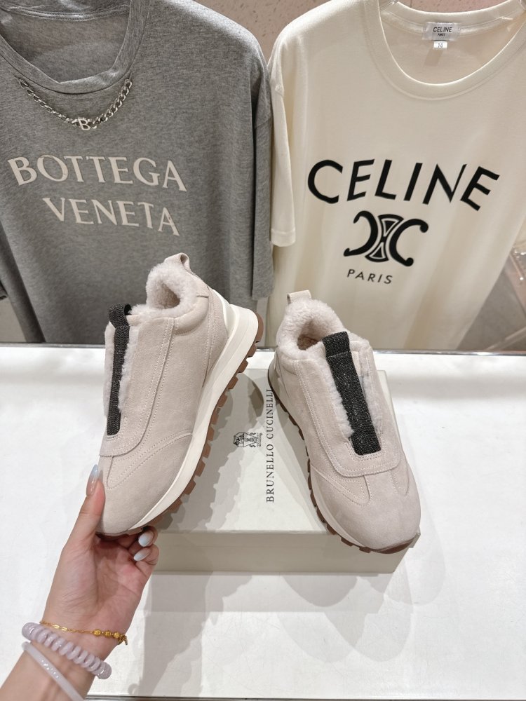 Кросівки на хутрі зимові жіночі фото 4