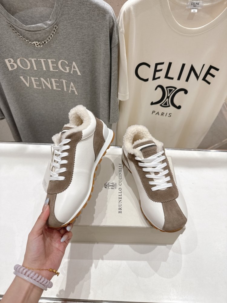 Кросівки на хутрі зимові жіночі фото 4