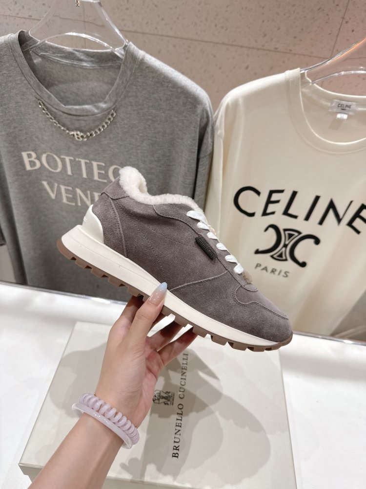 Кросівки на хутрі зимові жіночі фото 5