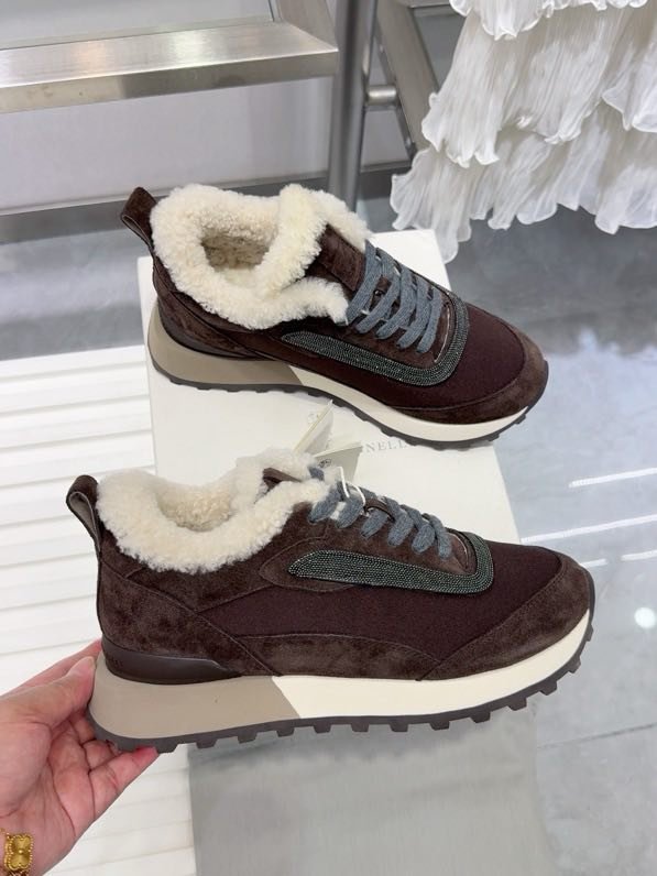 Кроссовки на меху зимние женские фото 5