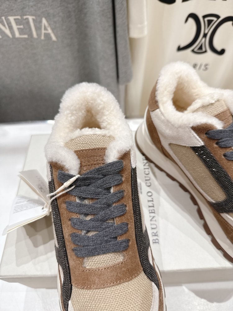 Кросівки на хутрі зимові жіночі фото 6