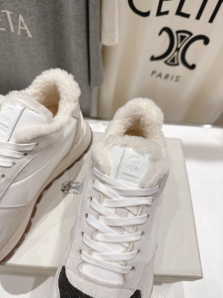 Кросівки на хутрі зимові жіночі фото 6