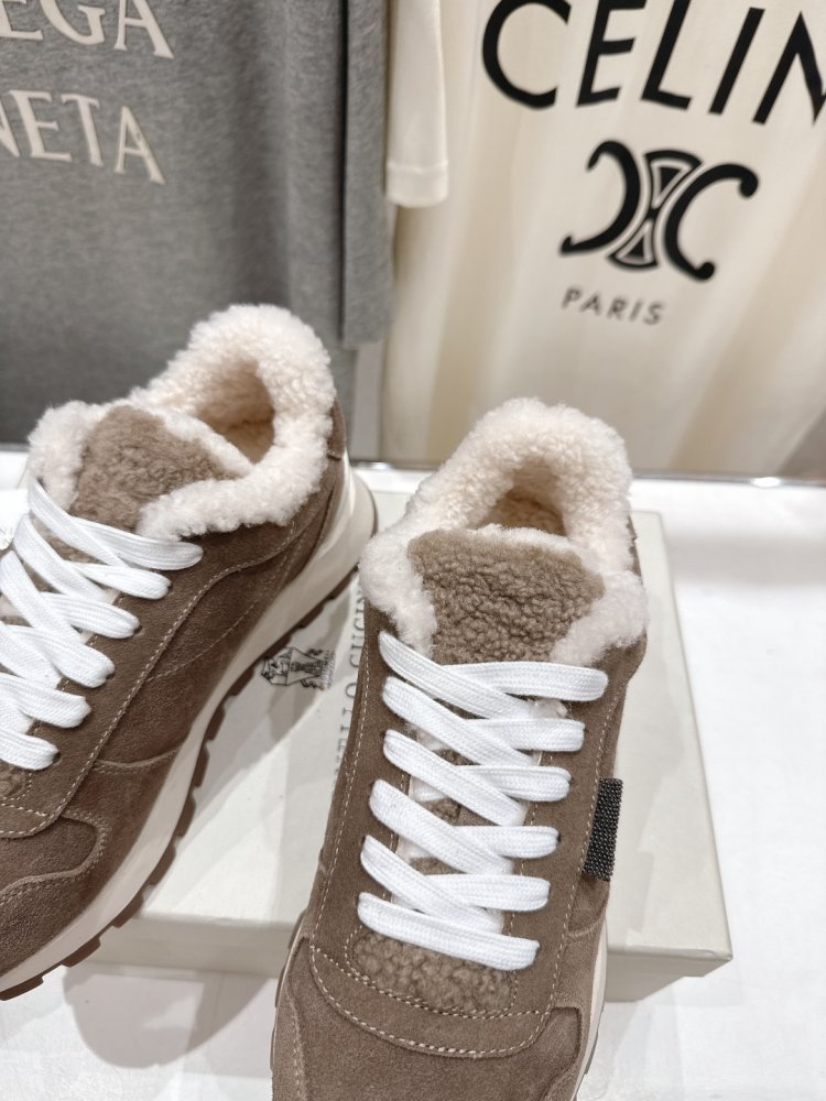 Кросівки на хутрі зимові жіночі фото 6