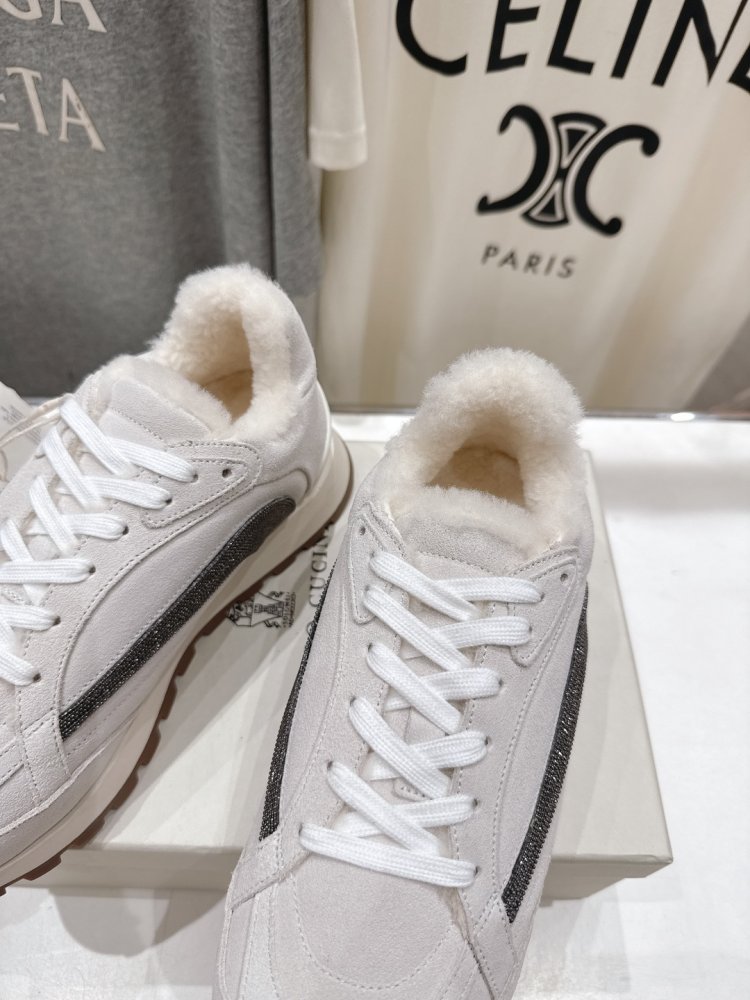 Кросівки на хутрі зимові жіночі фото 6