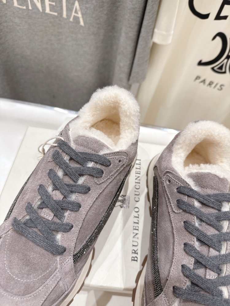 Кросівки на хутрі зимові жіночі фото 6