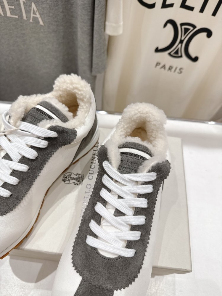 Кросівки на хутрі зимові жіночі фото 6