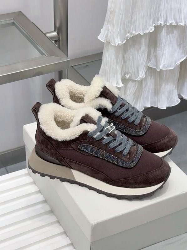 Кроссовки на меху зимние женские фото 7