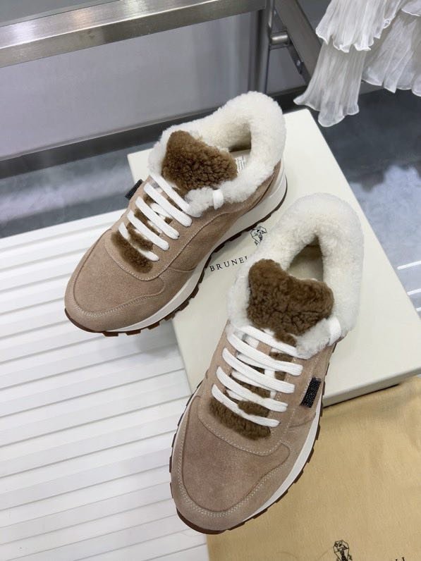 Кроссовки на меху зимние женские фото 7
