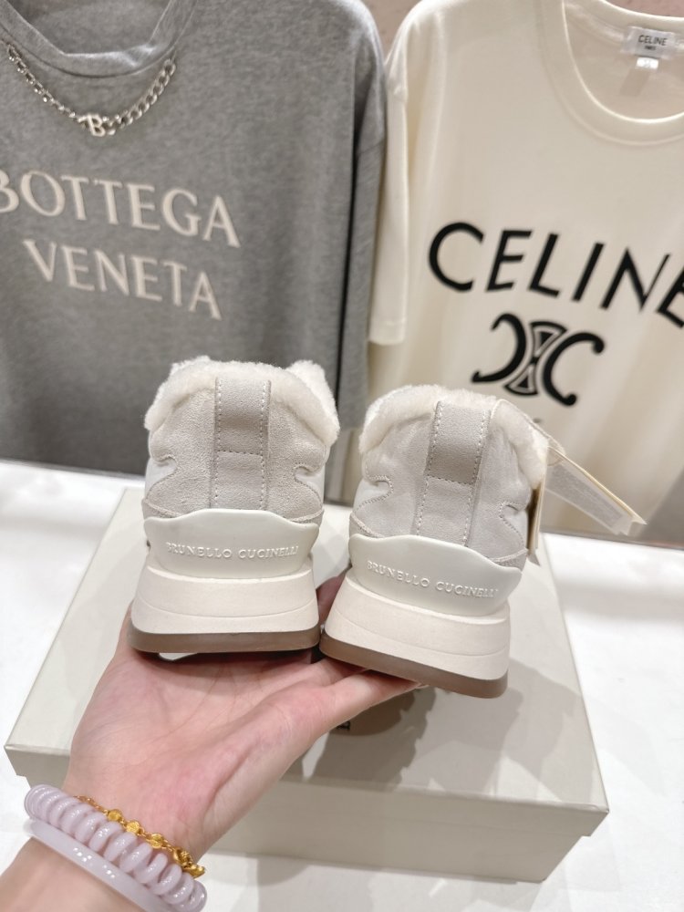 Кросівки на хутрі зимові жіночі фото 8