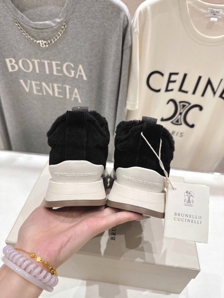 Кросівки на хутрі зимові жіночі фото 8