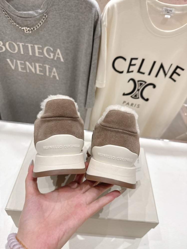 Кросівки на хутрі зимові жіночі фото 8