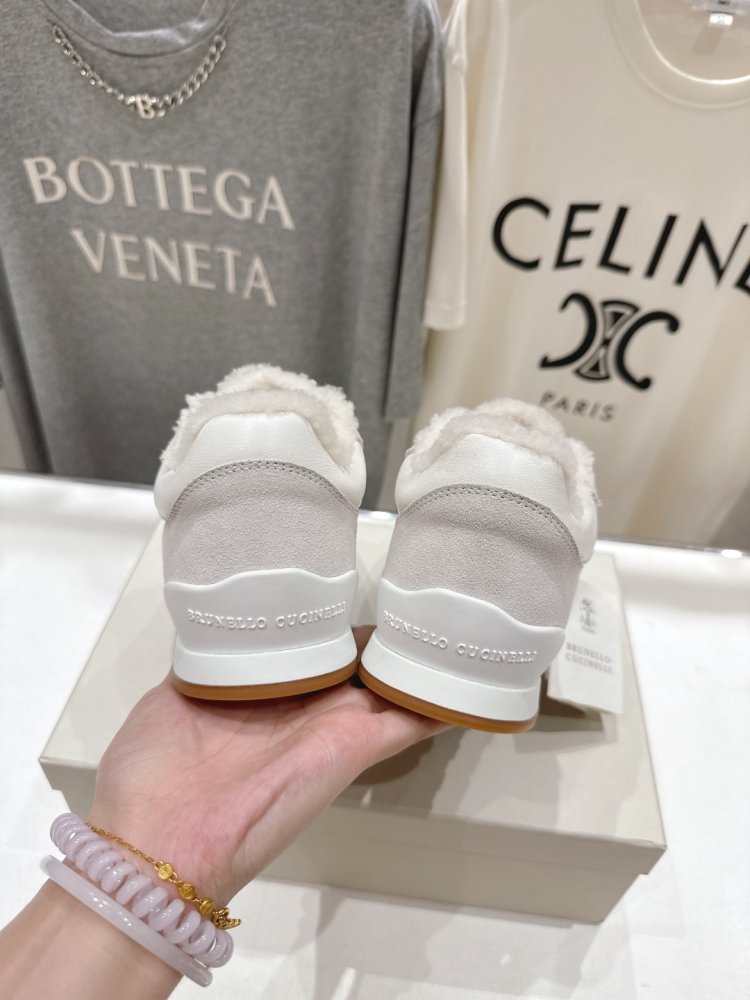 Кросівки на хутрі зимові жіночі фото 8