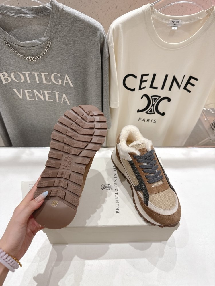 Кросівки на хутрі зимові жіночі фото 9