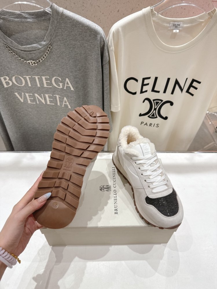 Кросівки на хутрі зимові жіночі фото 9