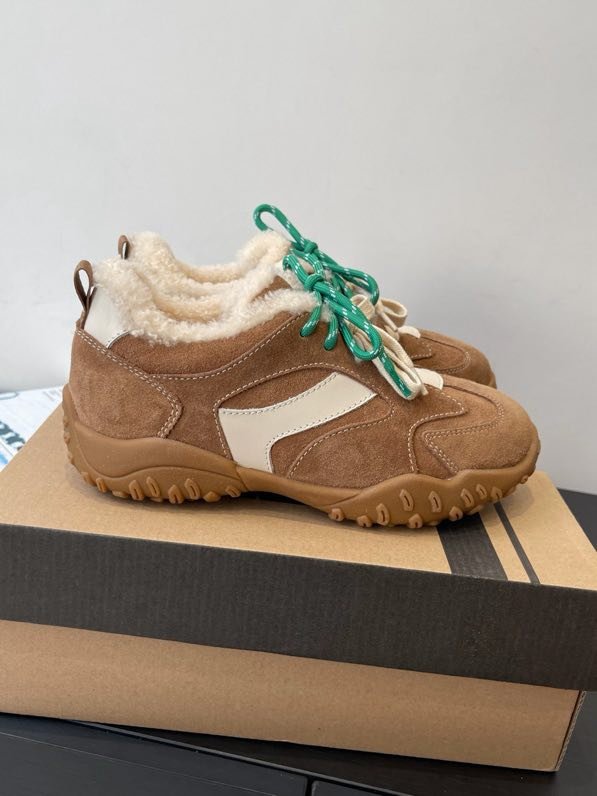 Кроссовки на меху зимние