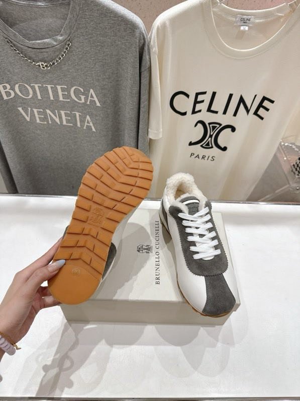 Кроссовки на меху зимние фото 2