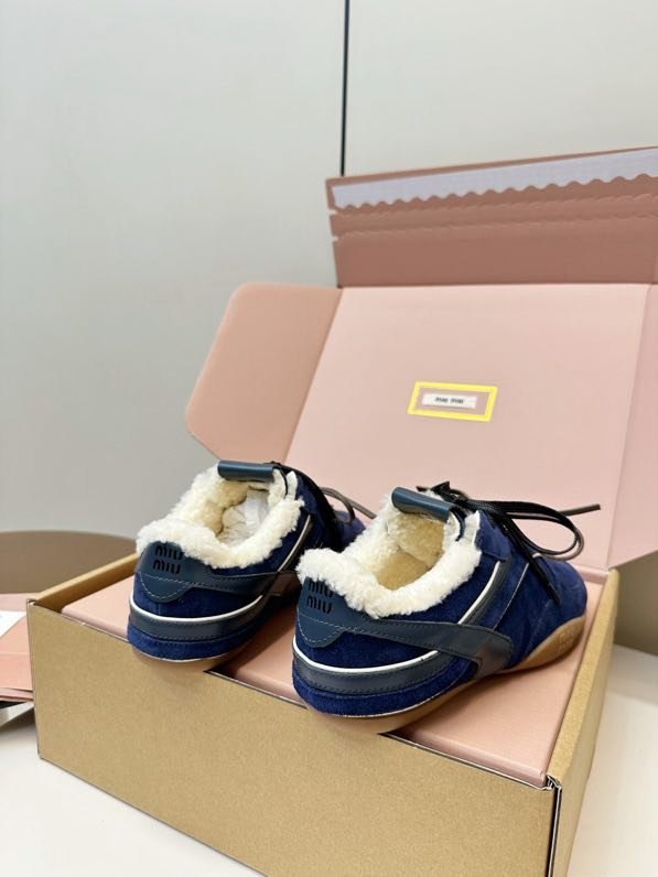 Кросівки на хутрі зимові фото 2