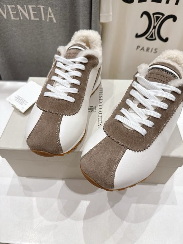 Кроссовки на меху зимние фото 3