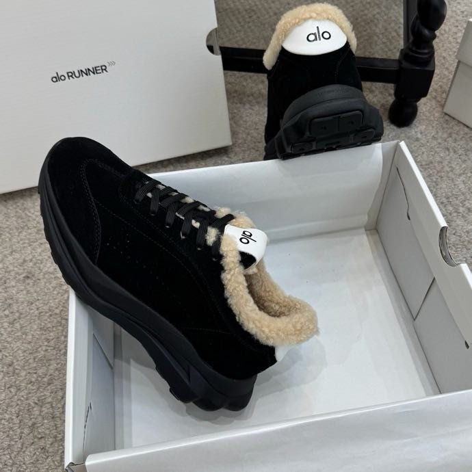 Кроссовки на меху зимние фото 3