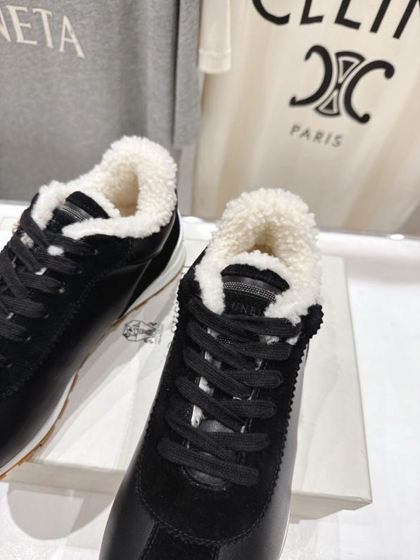 Кроссовки на меху зимние фото 4