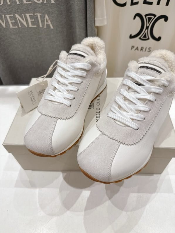 Кроссовки на меху зимние фото 4