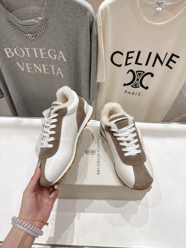 Кроссовки на меху зимние фото 4