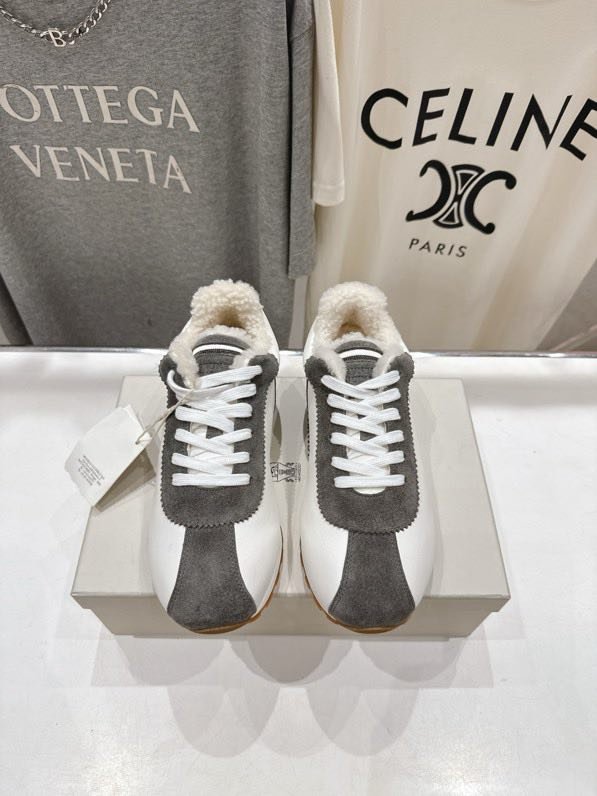 Кроссовки на меху зимние фото 4